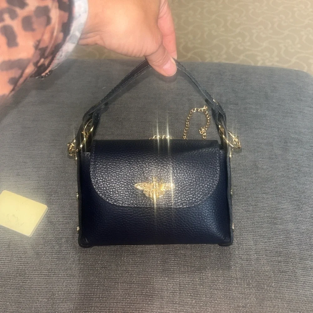 Vera Pelle Navy Little Bee” Bag in Genuine Leather Made in Italy NWOT - Picture 7 of 8